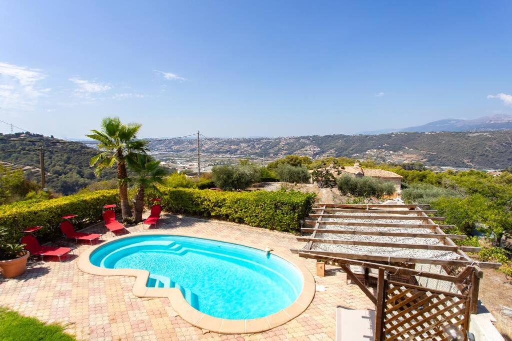 L57 Vineyard & Nature Swimingpool 3 Bdr Parking Ac